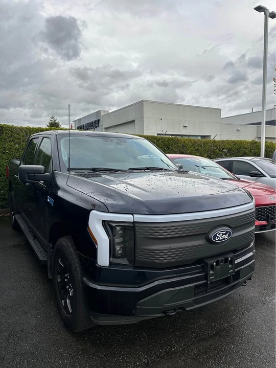 2024 Ford F-150 Lightning 14th Gen - Image 2 of 5