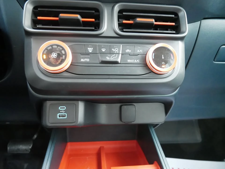 2024 Ford Maverick - Image 16 of 20