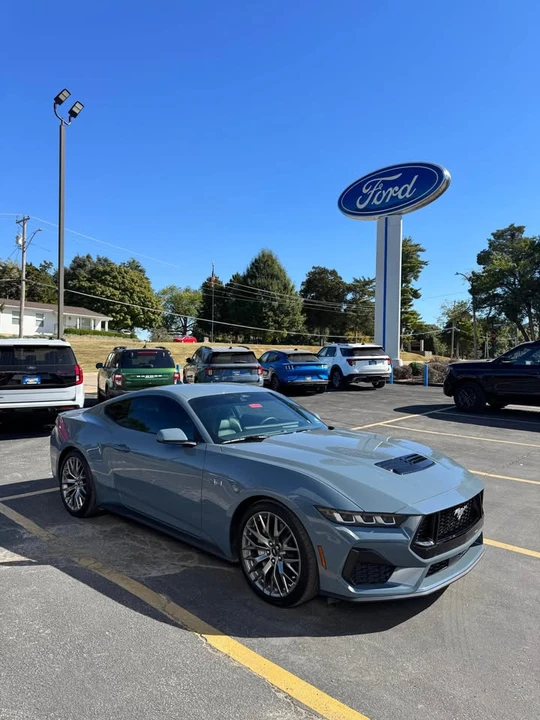 2024 Ford S650 Mustang - Image 2 of 11