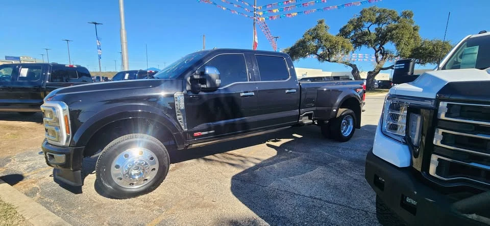 2024 Ford Super Duty 5th Gen - Image 2 of 3