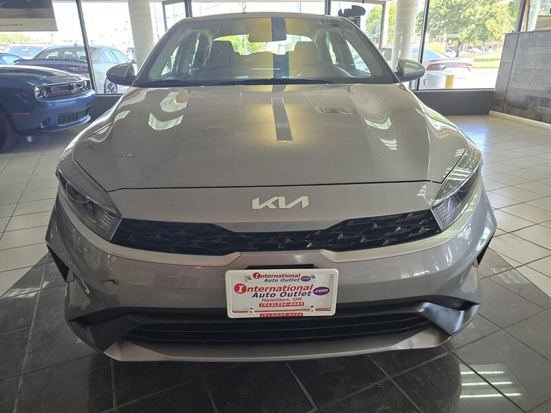 2024 Kia Forte - Image 2 of 4