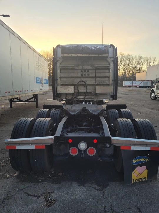 2024 Freightliner - Image 5 of 17