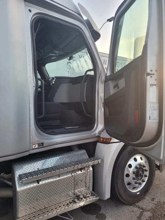 2024 Freightliner - Image 13 of 17