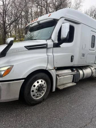2024 Freightliner - Image 3 of 9