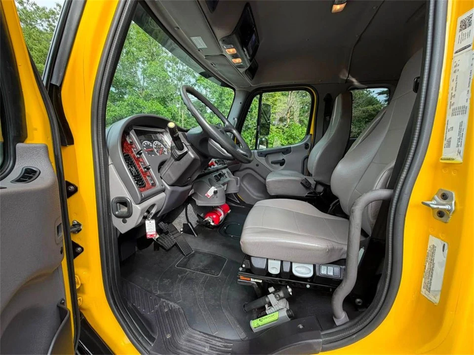 2024 Freightliner - Image 20 of 27