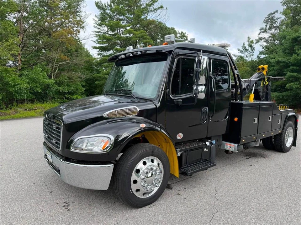 2024 Freightliner - Image 7 of 27