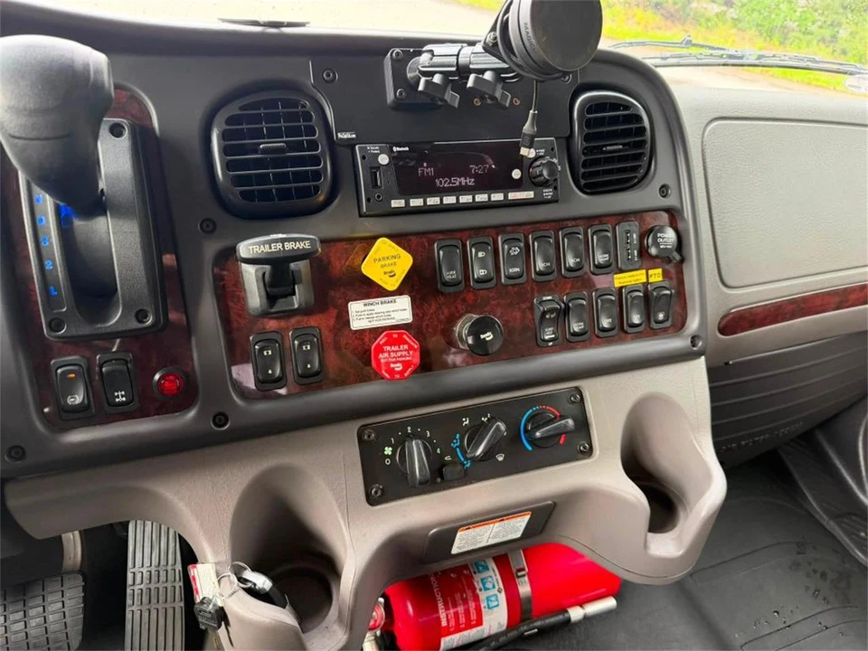 2024 Freightliner - Image 26 of 27