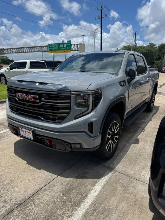 2024 GMC Sierra 5th Gen - Image 2 of 4