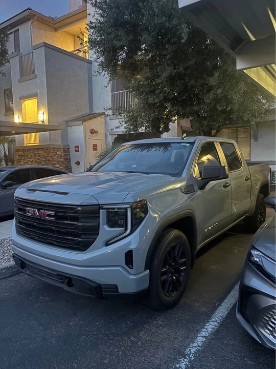 2024 GMC Sierra 5th Gen - Image 2 of 5