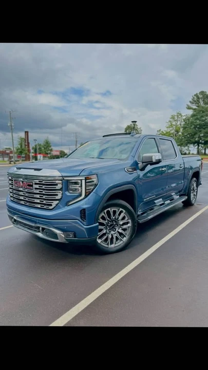 2024 GMC Sierra 5th Gen - Image 2 of 8
