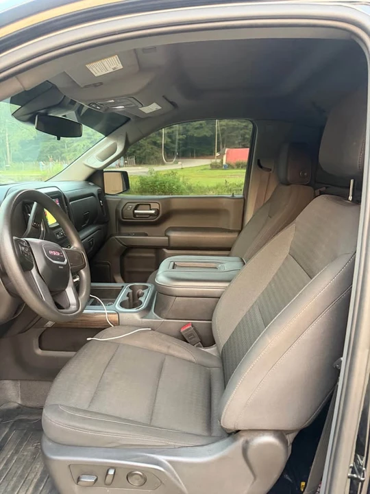 2024 GMC Sierra 5th Gen - Image 7 of 10