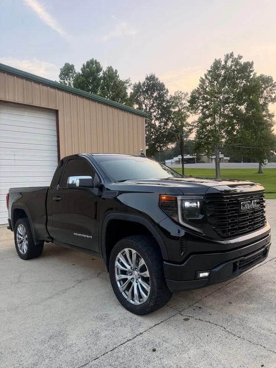 2024 GMC Sierra 5th Gen - Image 3 of 10