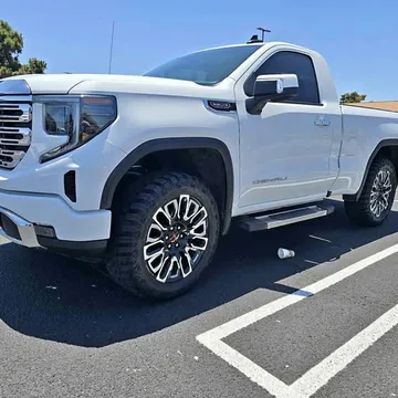 2024 GMC Sierra 1500 Regular Cab Short Bed