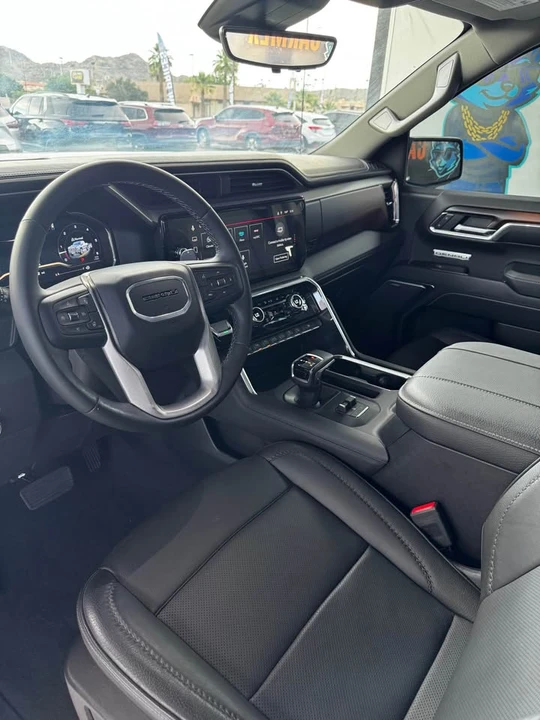 2024 GMC Sierra 5th Gen - Image 7 of 9
