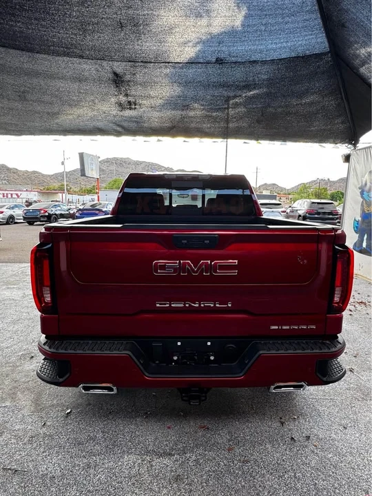 2024 GMC Sierra 5th Gen - Image 4 of 9
