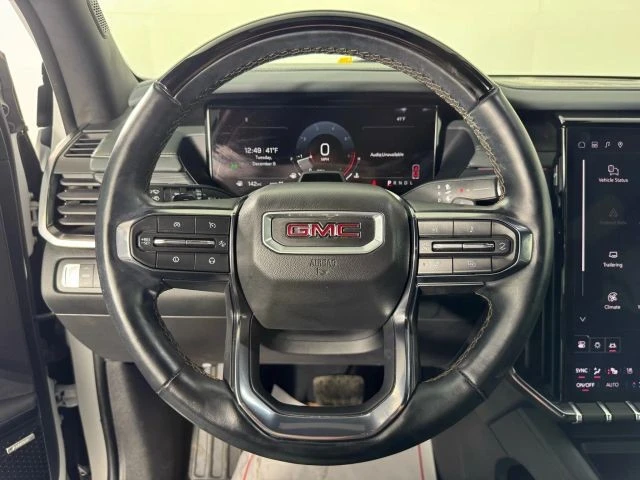 2024 GMC Acadia - Image 13 of 21