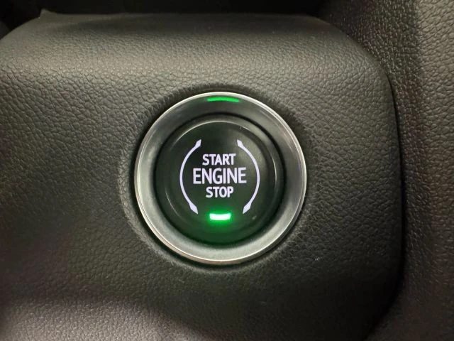 2024 GMC Acadia - Image 17 of 21