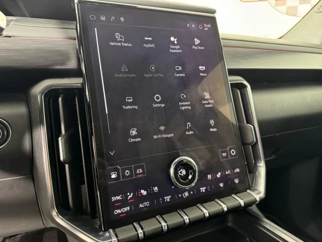 2024 GMC Acadia - Image 19 of 21
