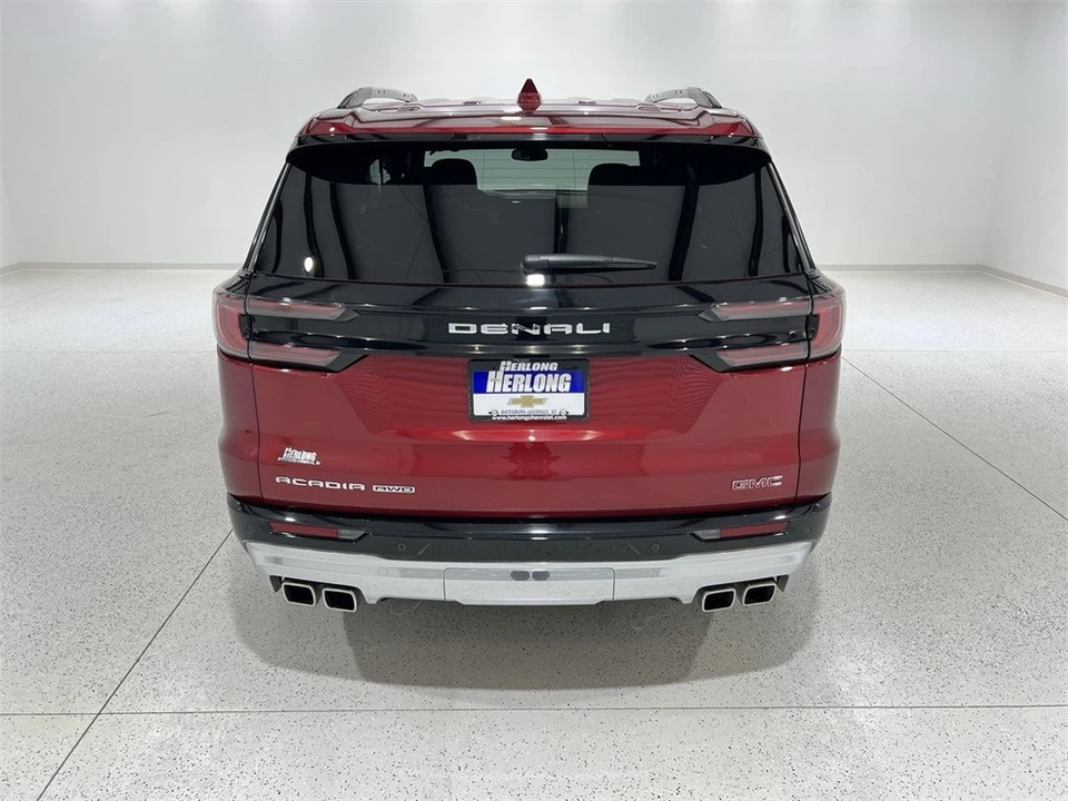 2024 GMC Acadia - Image 4 of 21