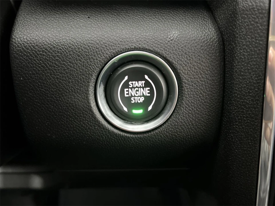 2024 GMC Acadia - Image 15 of 21