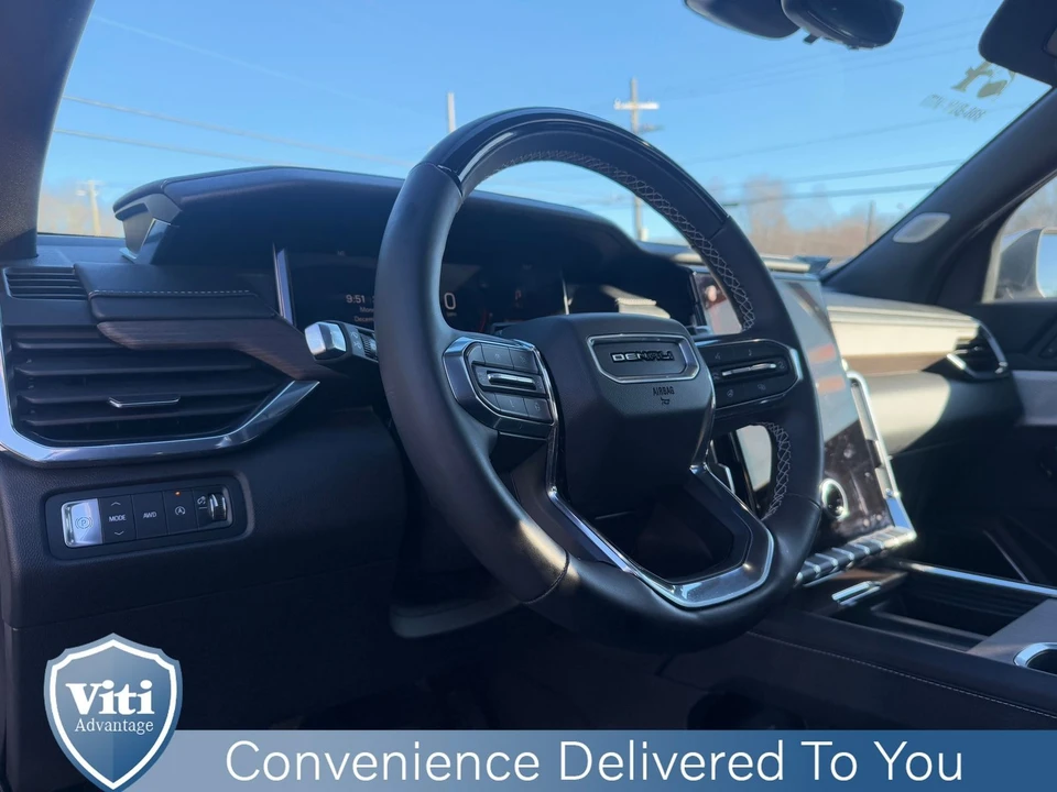 2024 GMC Acadia - Image 17 of 21