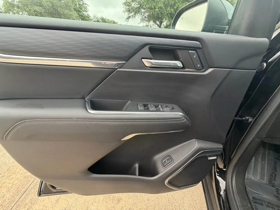 2024 GMC Acadia - Image 12 of 20