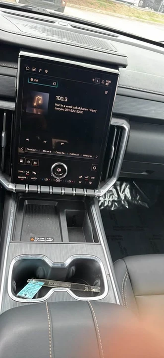 2024 GMC Acadia - Image 16 of 20