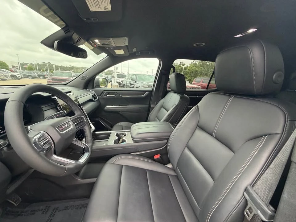 2024 GMC Acadia - Image 10 of 20