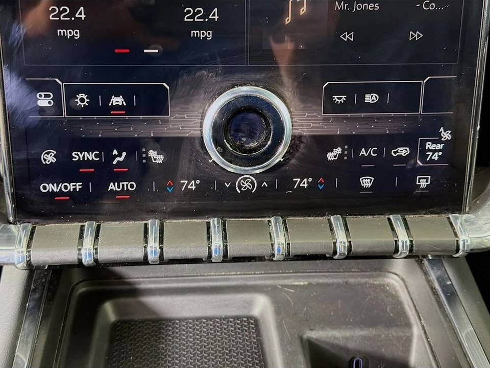 2024 GMC Acadia - Image 18 of 21