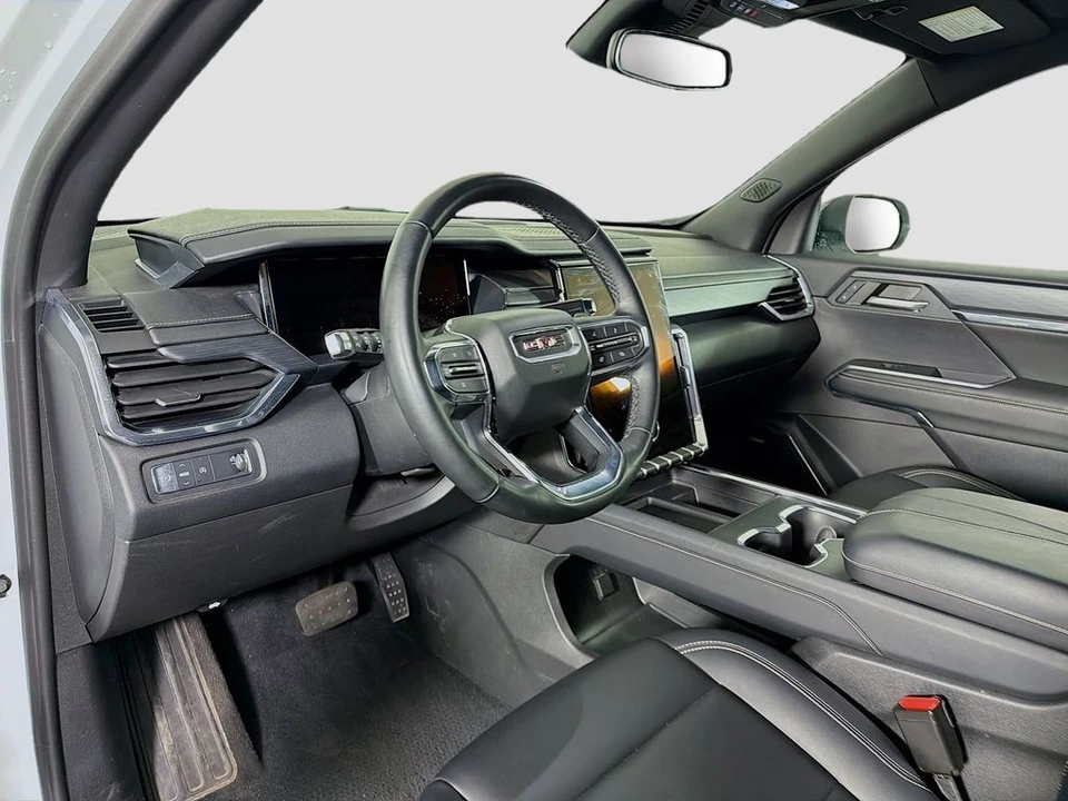 2024 GMC Acadia - Image 10 of 21
