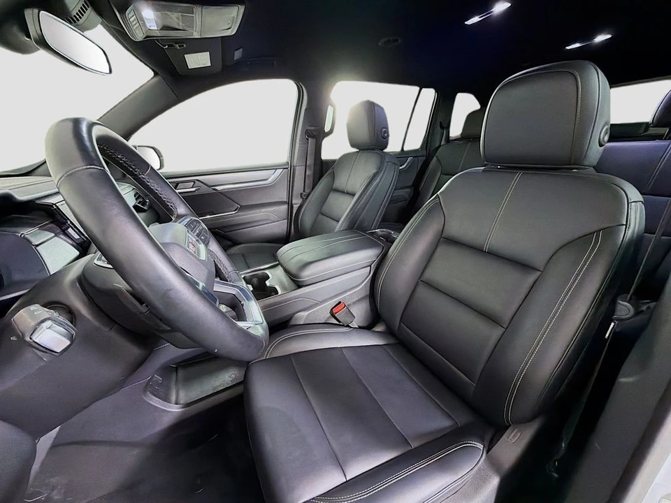 2024 GMC Acadia - Image 12 of 21