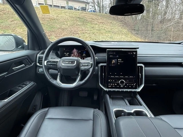 2024 GMC Acadia - Image 9 of 12