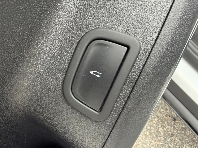 2024 GMC Acadia - Image 12 of 12