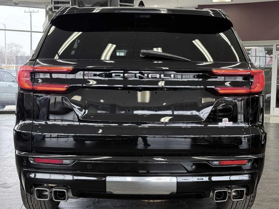 2024 GMC Acadia - Image 14 of 21