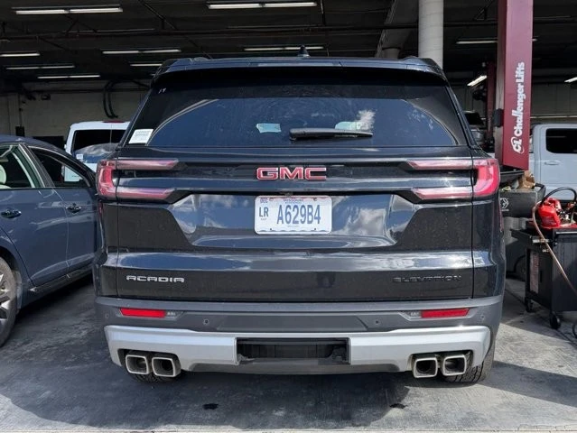 2024 GMC Acadia - Image 5 of 12
