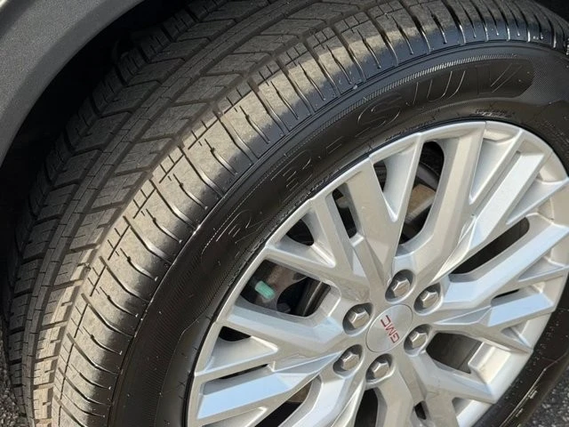 2024 GMC Acadia - Image 12 of 21