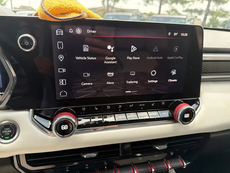 2024 GMC Canyon 2nd Gen - Image 14 of 15