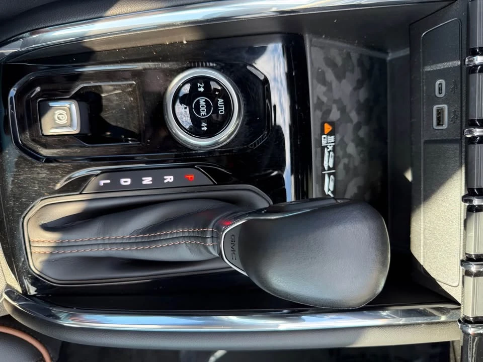 2024 GMC Canyon - Image 12 of 12