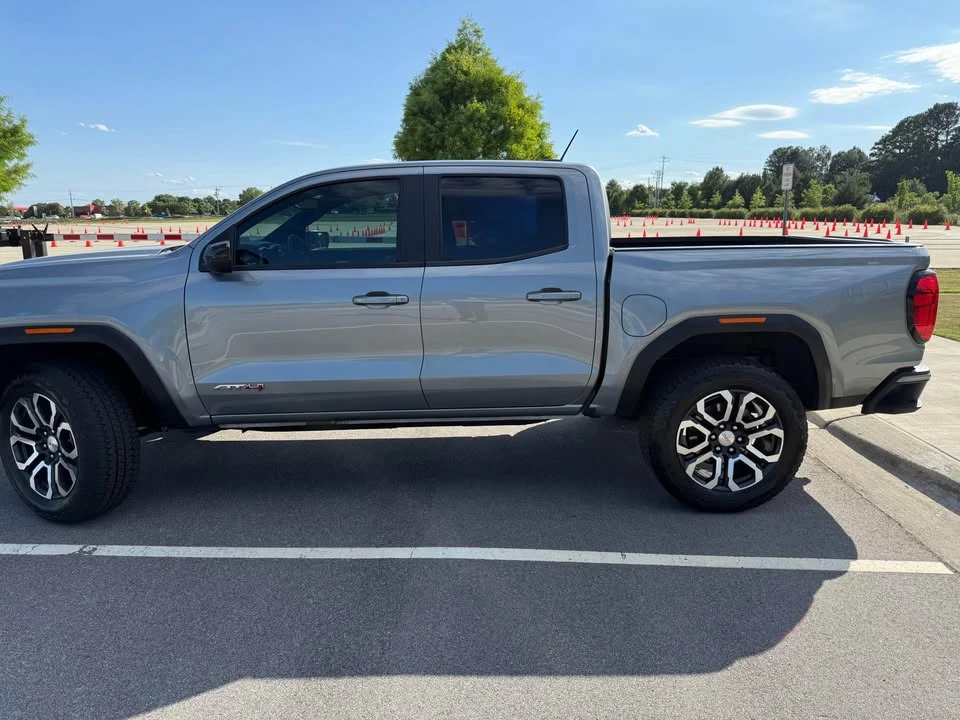 2024 GMC Canyon - Image 4 of 12