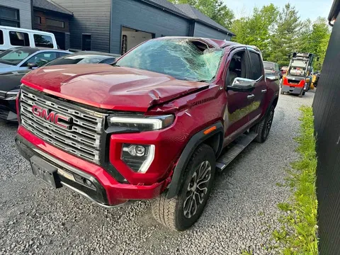 2024 GMC Canyon Denali