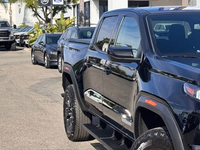 2024 GMC Canyon 2nd Gen - Image 5 of 12