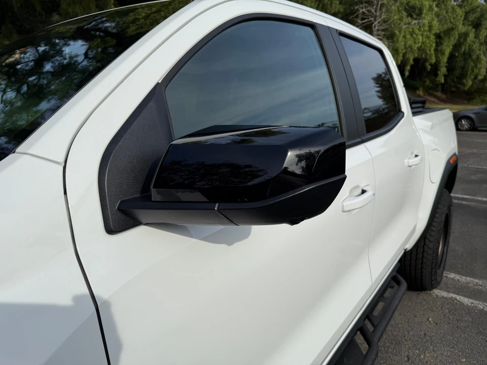 2024 GMC Canyon 2nd Gen - Image 21 of 31