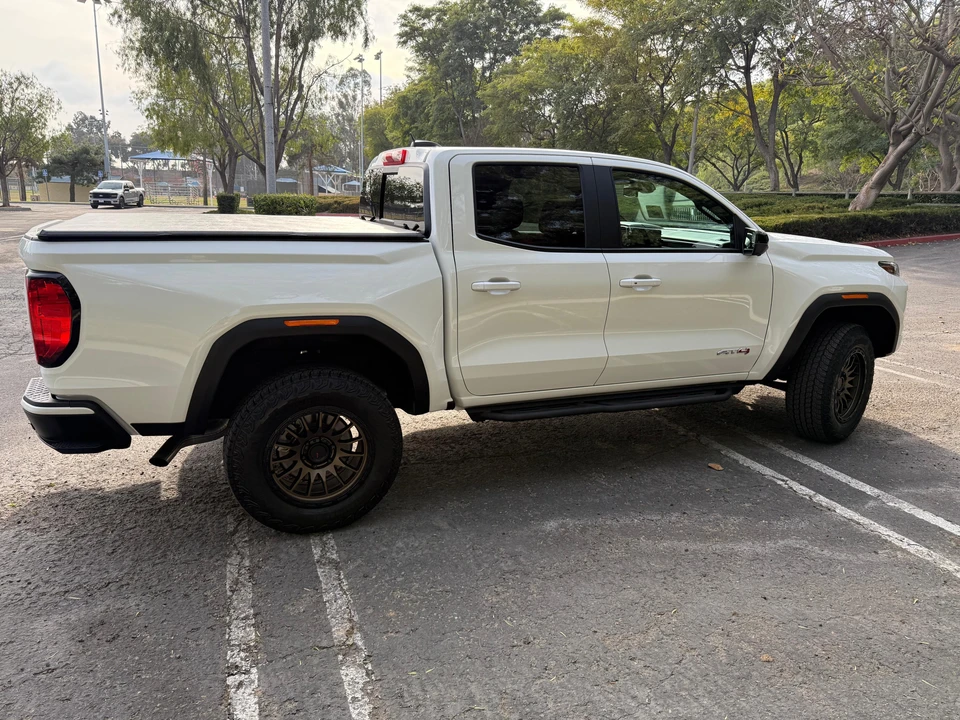 2024 GMC Canyon 2nd Gen - Image 16 of 31