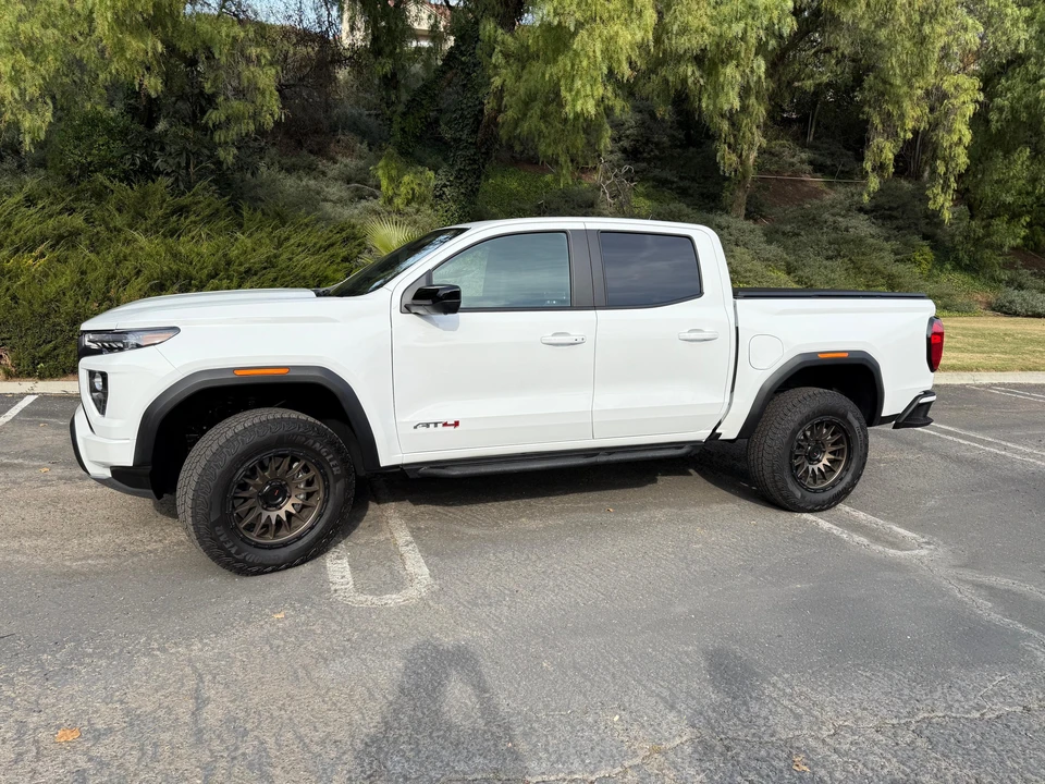 2024 GMC Canyon 2nd Gen - Image 11 of 31