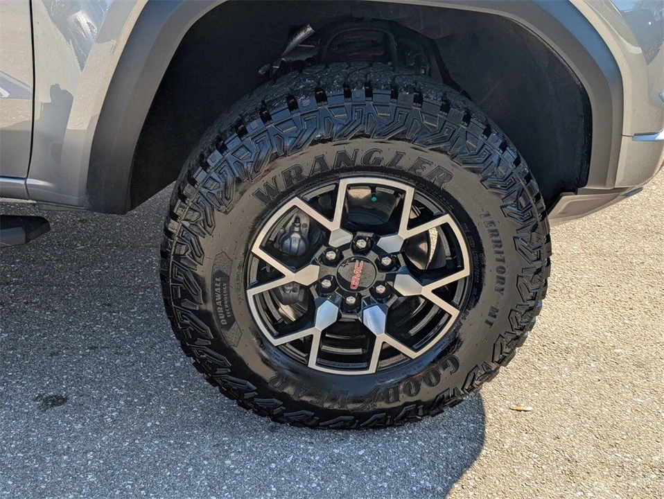 2024 GMC Canyon 2nd Gen - Image 21 of 21