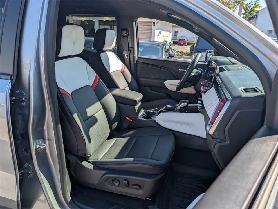 2024 GMC Canyon 2nd Gen - Image 20 of 21