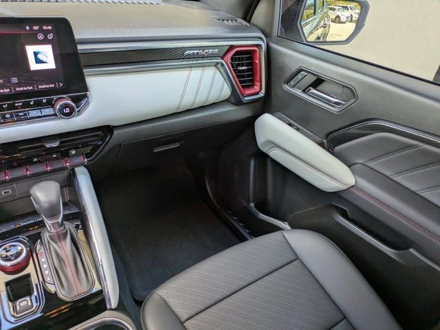 2024 GMC Canyon 2nd Gen - Image 14 of 21