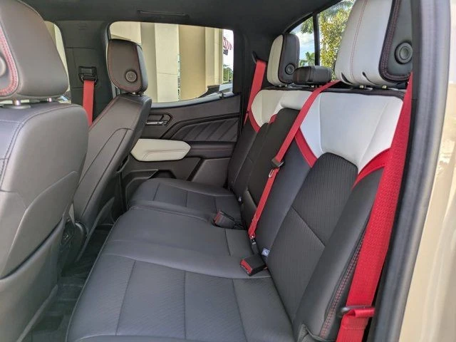 2024 GMC Canyon 2nd Gen - Image 17 of 21