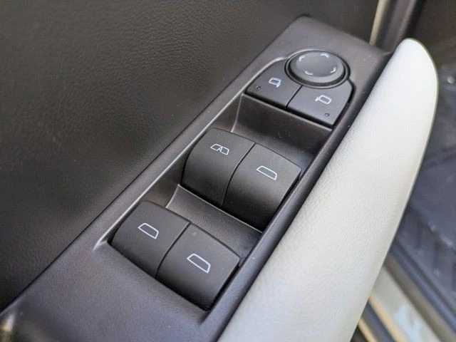 2024 GMC Canyon 2nd Gen - Image 20 of 21