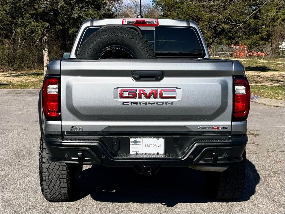 2024 GMC Canyon 2nd Gen - Image 5 of 21